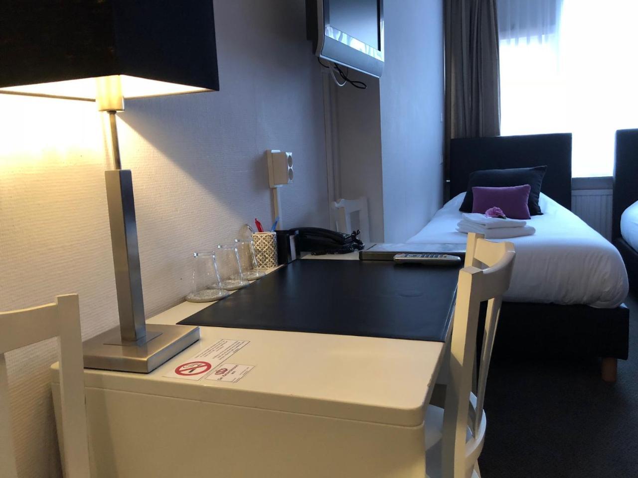 هورن Hotel De Keizerskroon Hoorn المظهر الخارجي الصورة